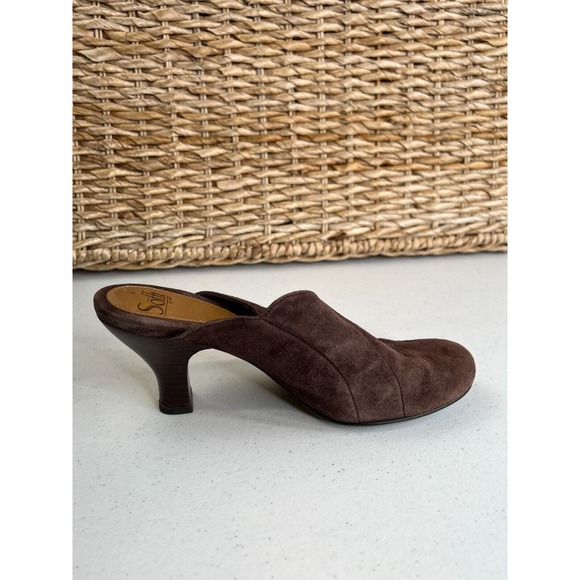 Sofft Women's Brown Suede Scalloped Heels Mules Leather Upper Size 9.5M - Picture 4 of 15